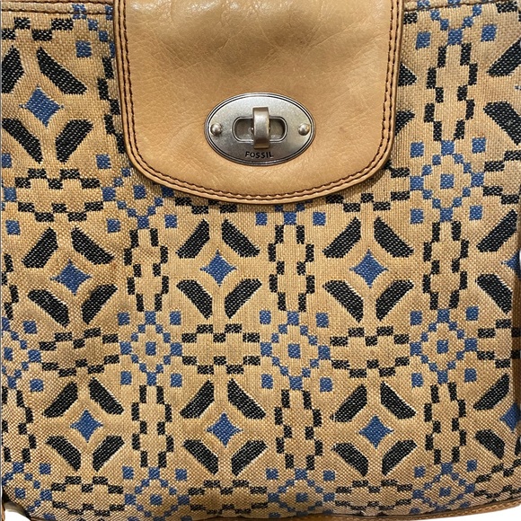 VTG Fossil Crossbody Bag Purse Natural Leather Textile Cowhide Blue 10”X 10.5” - Picture 2 of 14